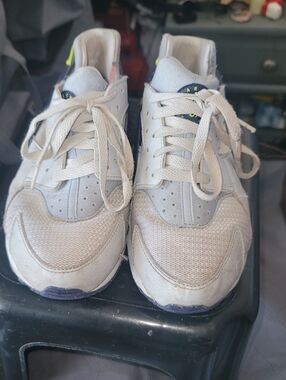 Nike Hurache Kids White and Light Gray Sneakers with Neon Accent
